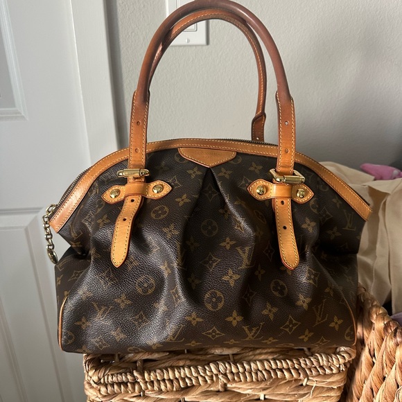 100% Authentic ✨👜✨Louis Vuitton Monogram Tivoli GM Pre Loved - Picture 2 of 16
